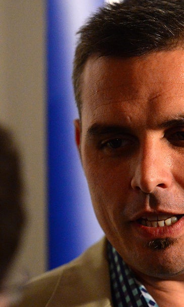 Rays' Kevin Cash honored to follow Joe Maddon as manager